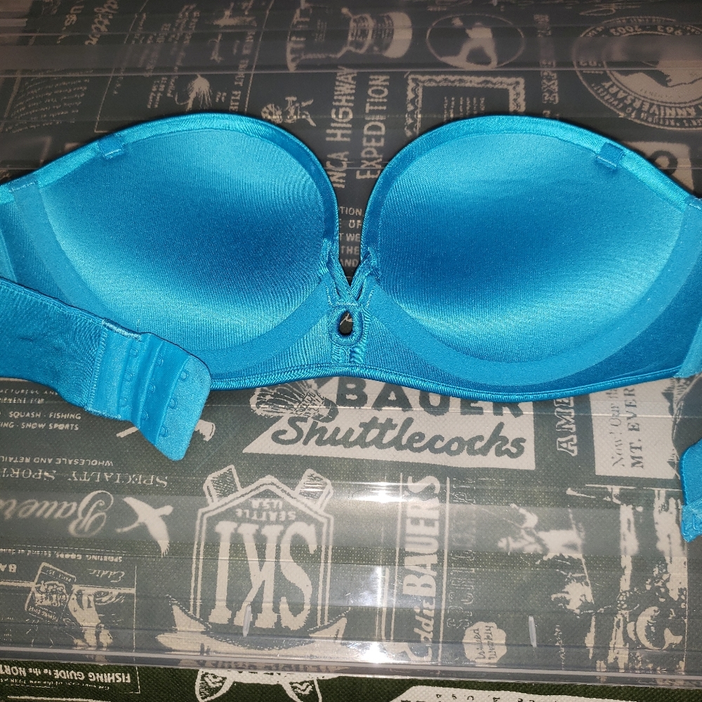 Vs Bombshell - image 1